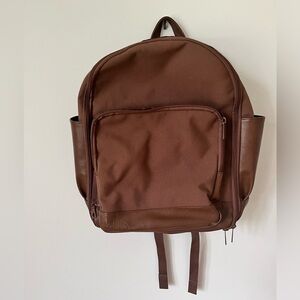 Beis "The Backpack" in Maple